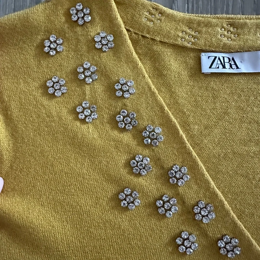 ZARA Yellow Embellished Cardigan - Picture 5 of 8